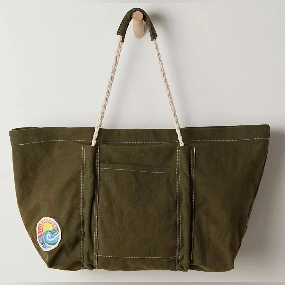 NWT free people been there badge tote - Picture 3 of 4